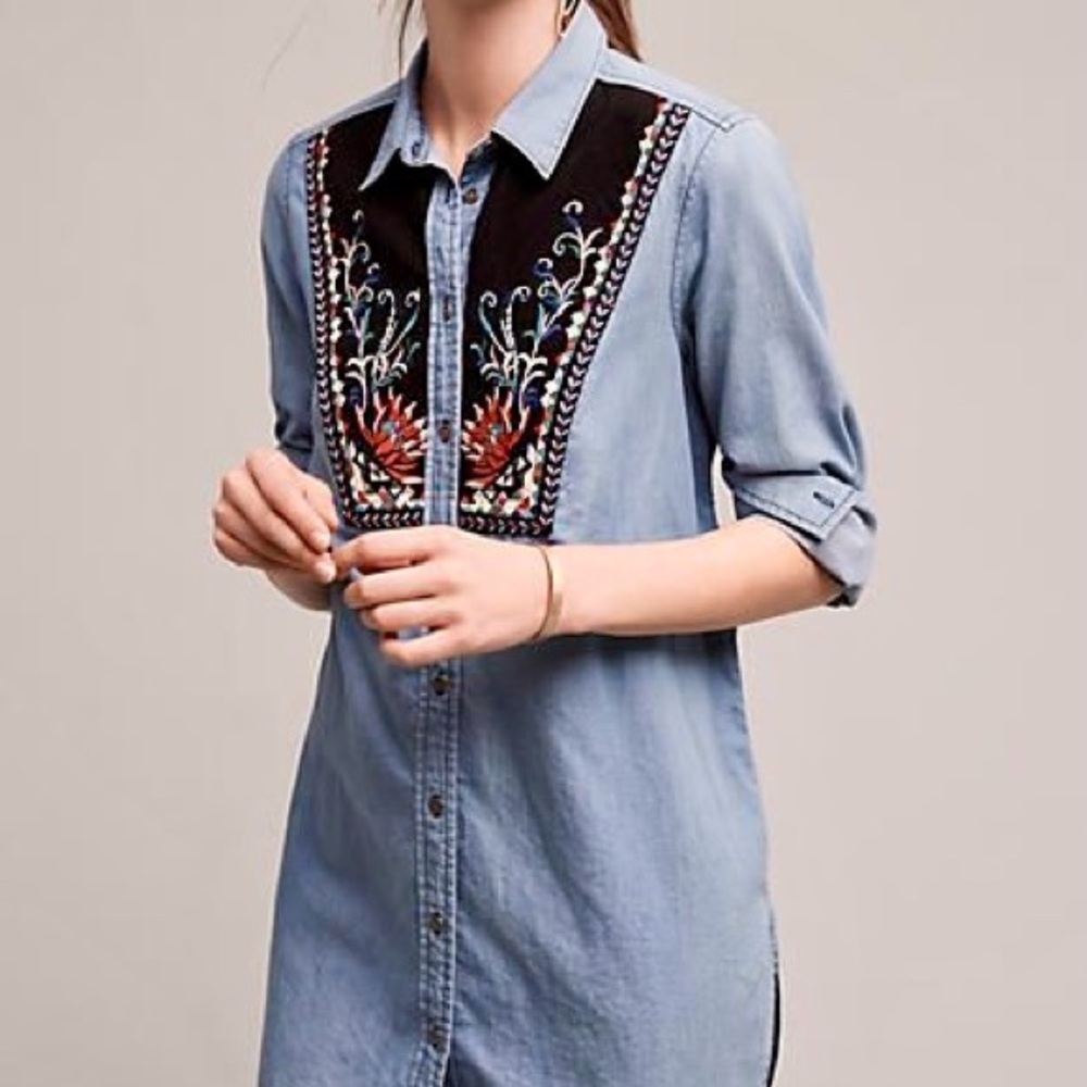 NWT HOLDING HORSES Chambray Denim Button Down Shirt w/ Floral Embroidery Size 0 - Picture 14 of 14